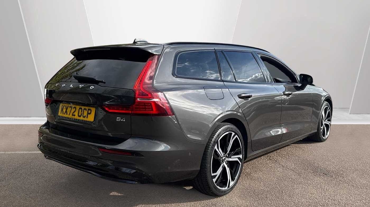 Used Volvo V60 2022 for sale - 78035956: Photo 2