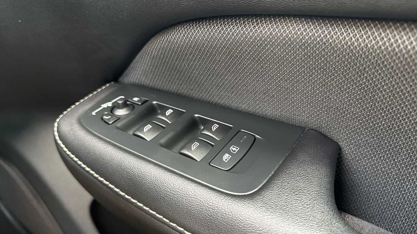 Used Volvo V60 2022 for sale - 78035956: Photo 25