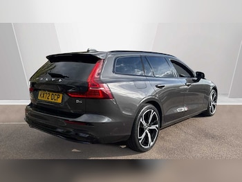 Used Volvo V60 2022 for sale - 78035956: Photo