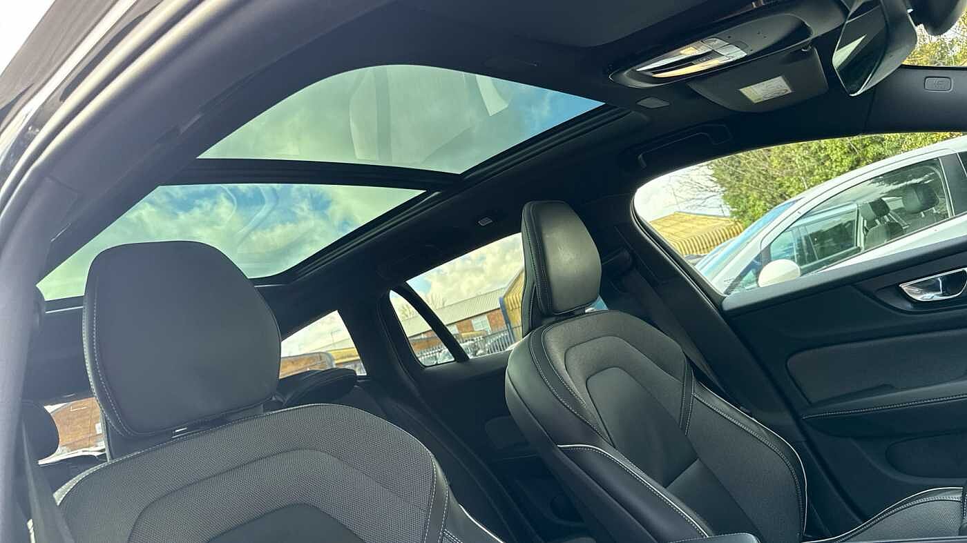 Used Volvo V60 2022 for sale - 78035956: Photo 32