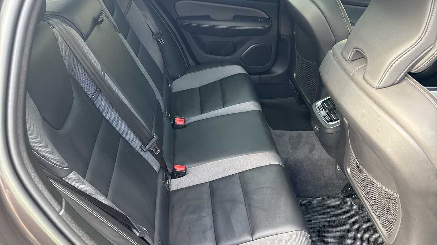 Used Volvo V60 2022 for sale - 78035956: Photo 34