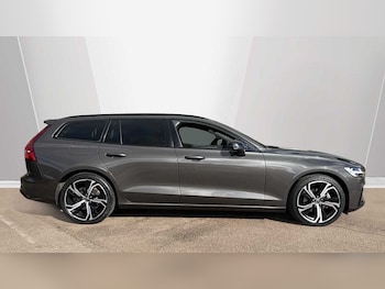 Used Volvo V60 2022 for sale - 78035956: Photo