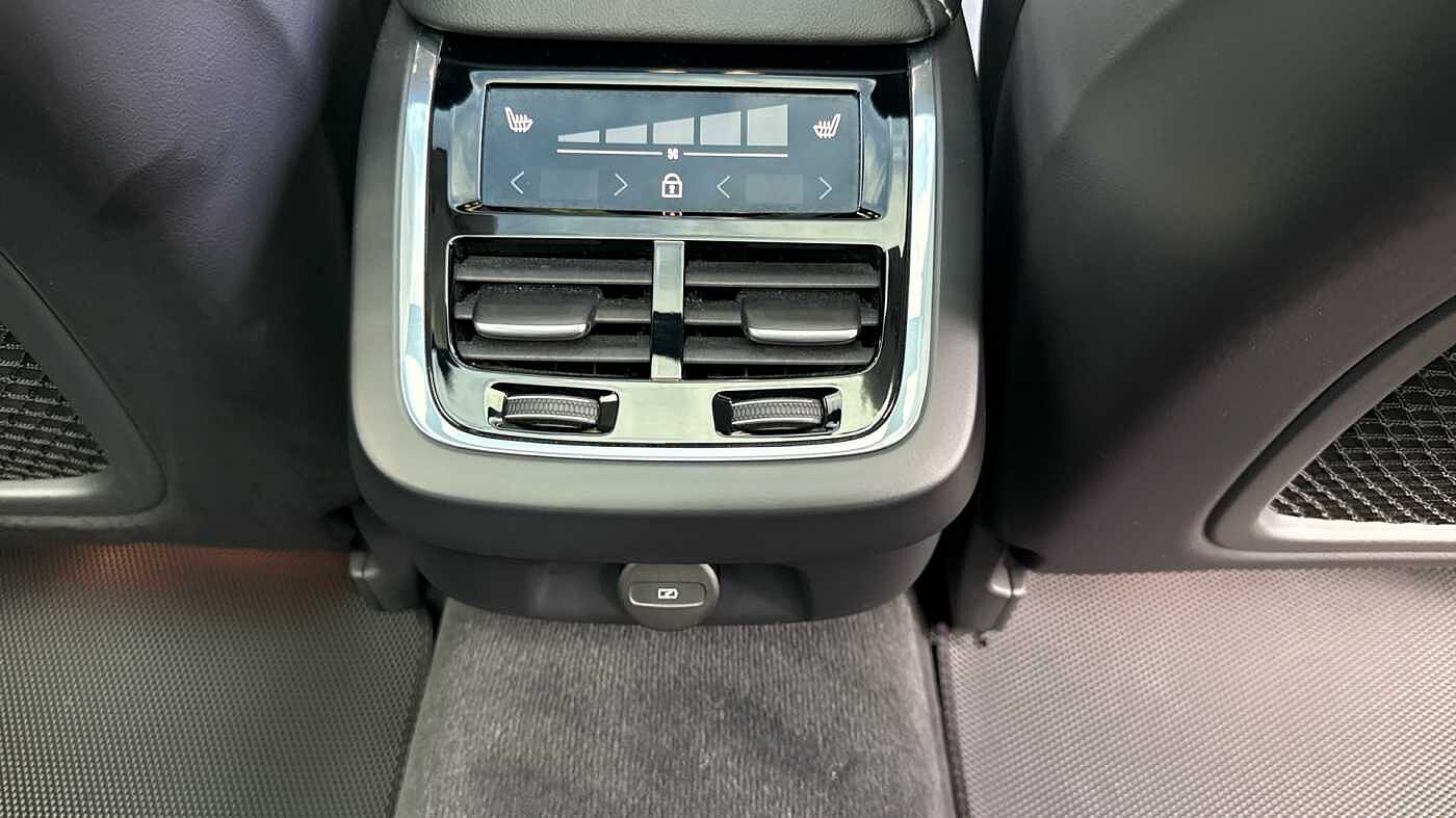 Used Volvo V60 2022 for sale - 78035956: Photo 42