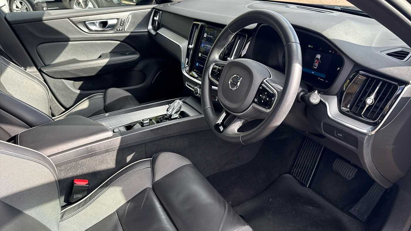 Used Volvo V60 2022 for sale - 78035956: Photo 5