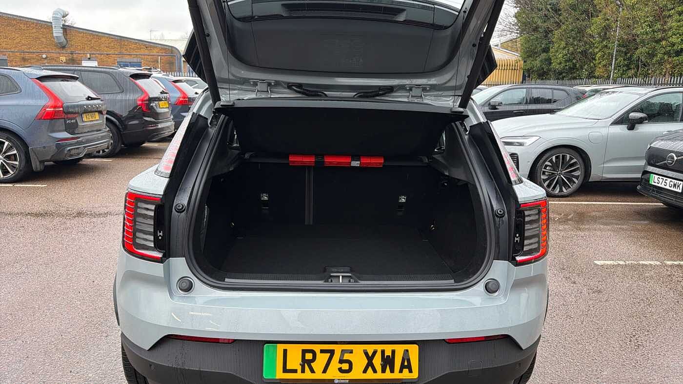 Used Volvo EX30 2025 for sale - 78035943: Photo 15