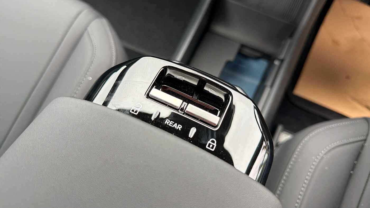 Used Volvo EX30 2025 for sale - 78035943: Photo 25