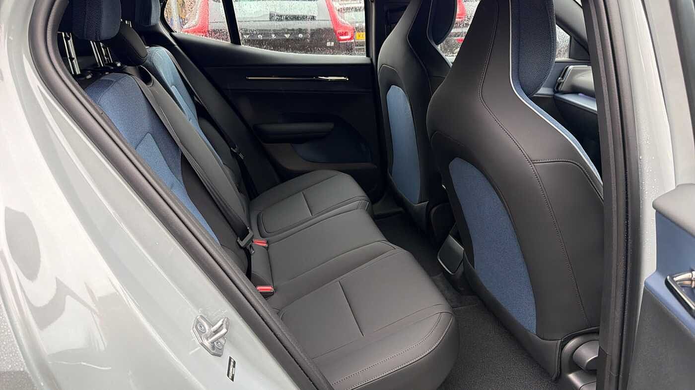 Used Volvo EX30 2025 for sale - 78035943: Photo 8