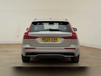 Used Volvo V60 2025 for sale - 79405456: Photo