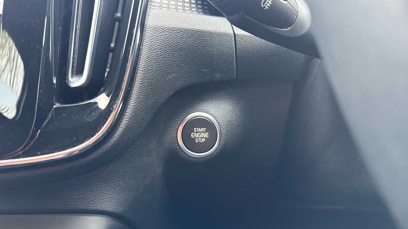 Used Volvo XC40 2022 for sale - 78035963: Photo 28