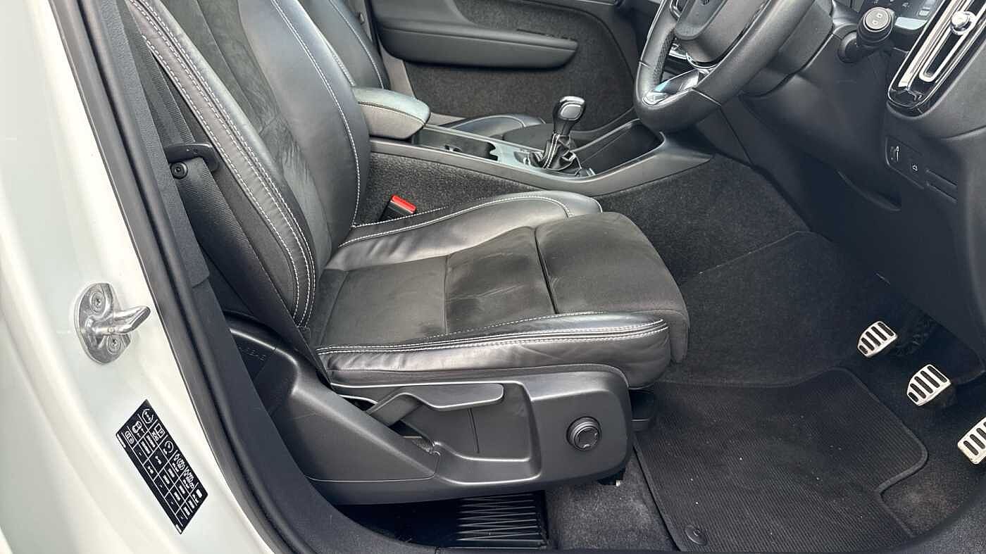 Used Volvo XC40 2022 for sale - 78035963: Photo 31