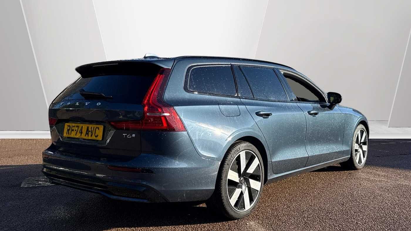 Used Volvo V60 2025 for sale - 78035936: Photo 2