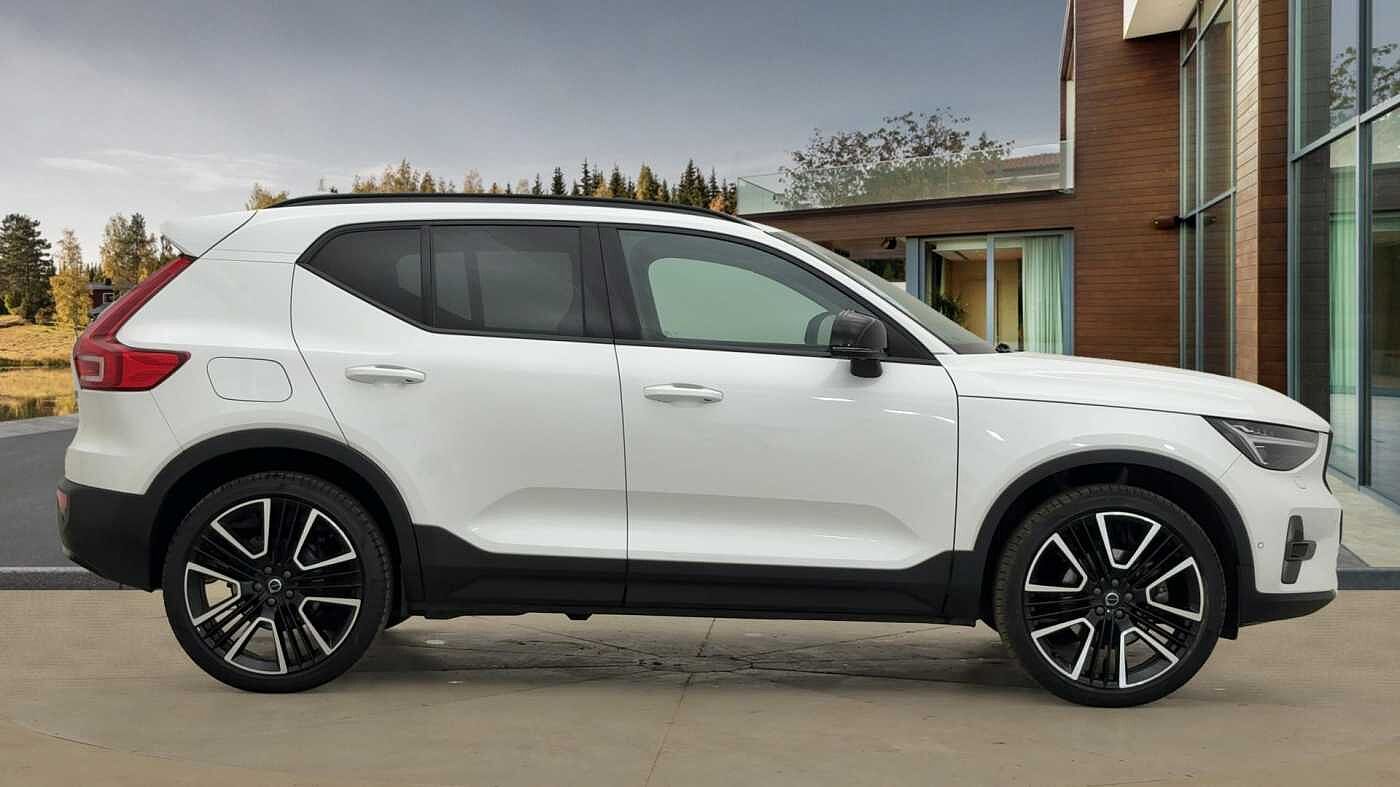 Used Volvo XC40 2024 for sale - 78035937: Photo 2