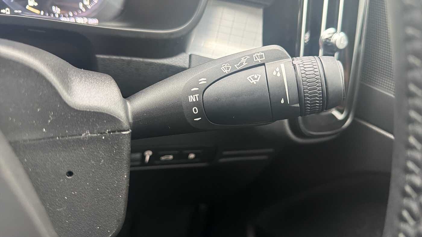 Used Volvo XC40 2022 for sale - 78035957: Photo 24