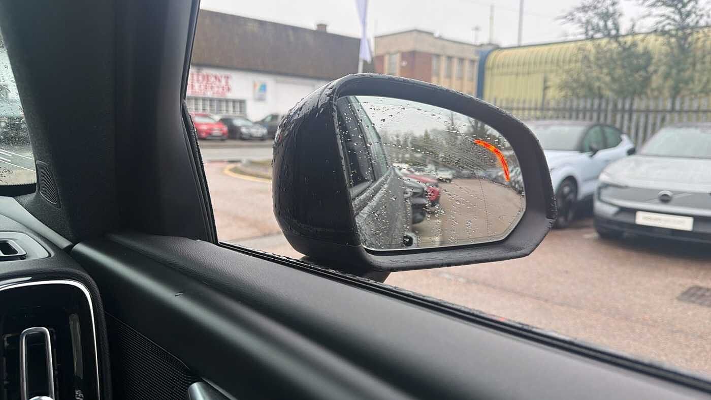 Used Volvo XC40 2022 for sale - 78035957: Photo 32