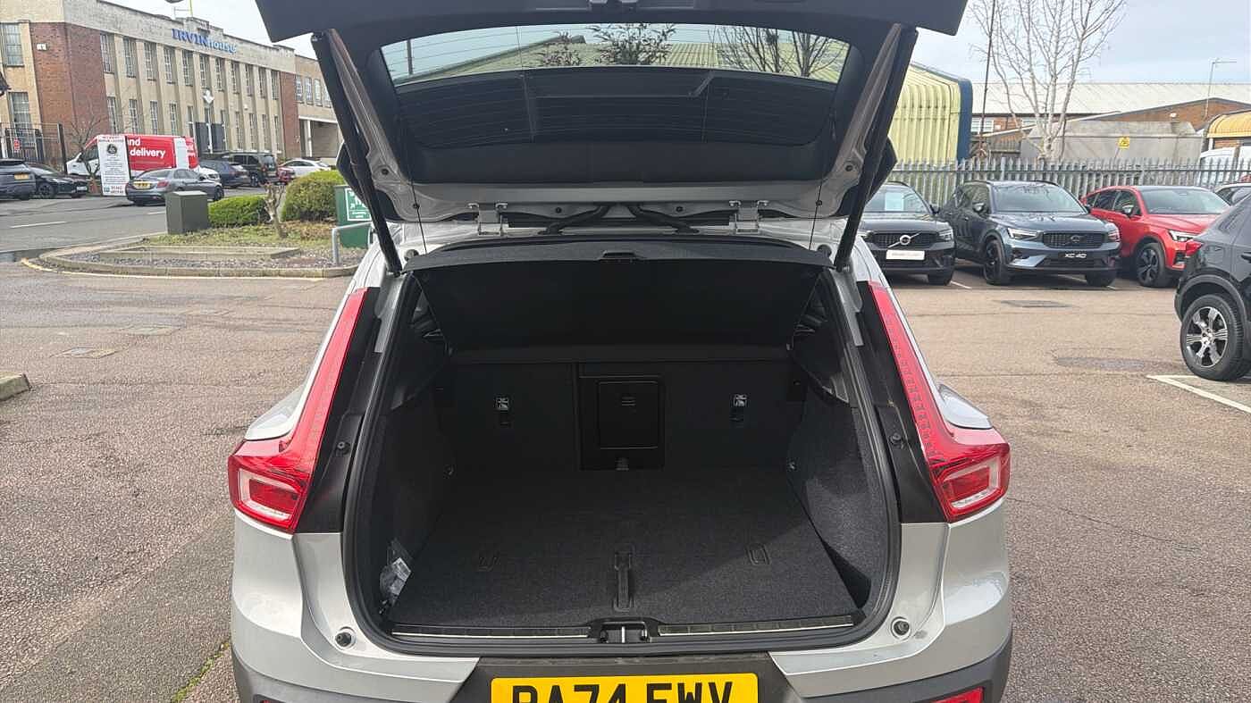 Used Volvo XC40 2025 for sale - 78035953: Photo 15