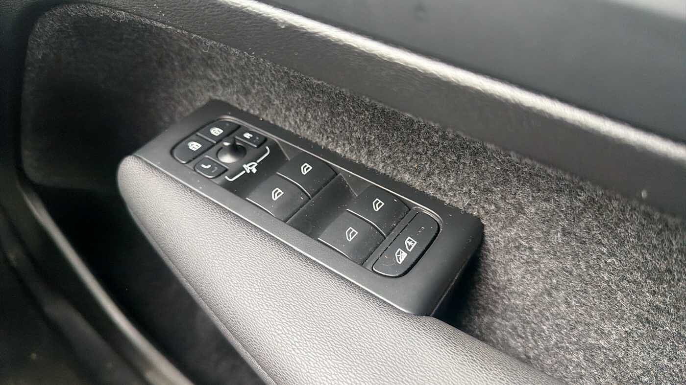 Used Volvo XC40 2025 for sale - 78035953: Photo 24