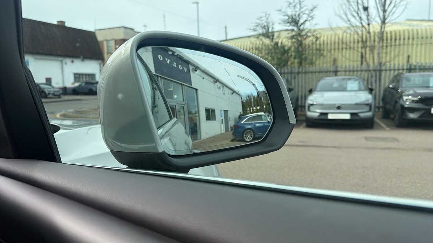 Used Volvo XC40 2025 for sale - 78035953: Photo 32