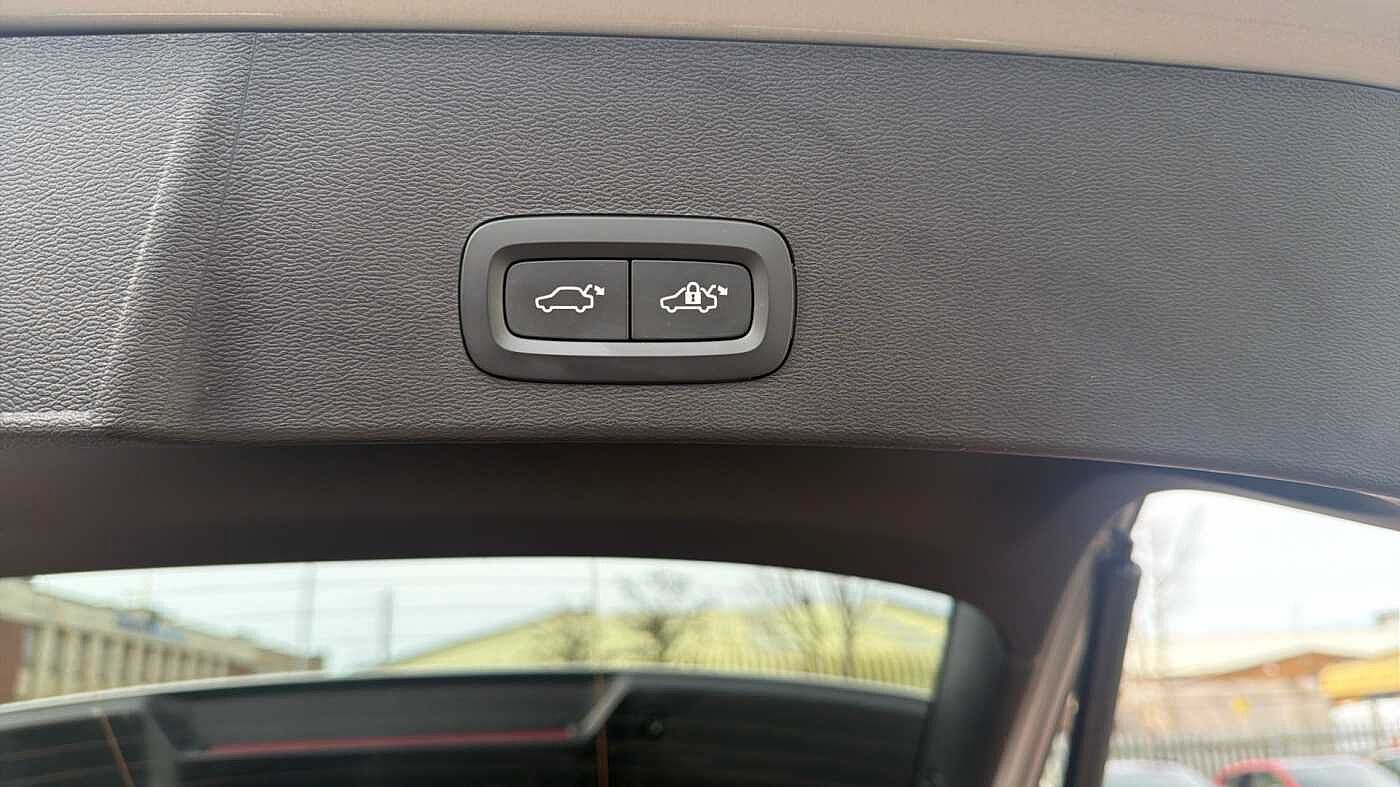 Used Volvo XC40 2025 for sale - 78035953: Photo 35