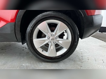 Used Volvo XC40 2023 for sale - 78298861: Photo