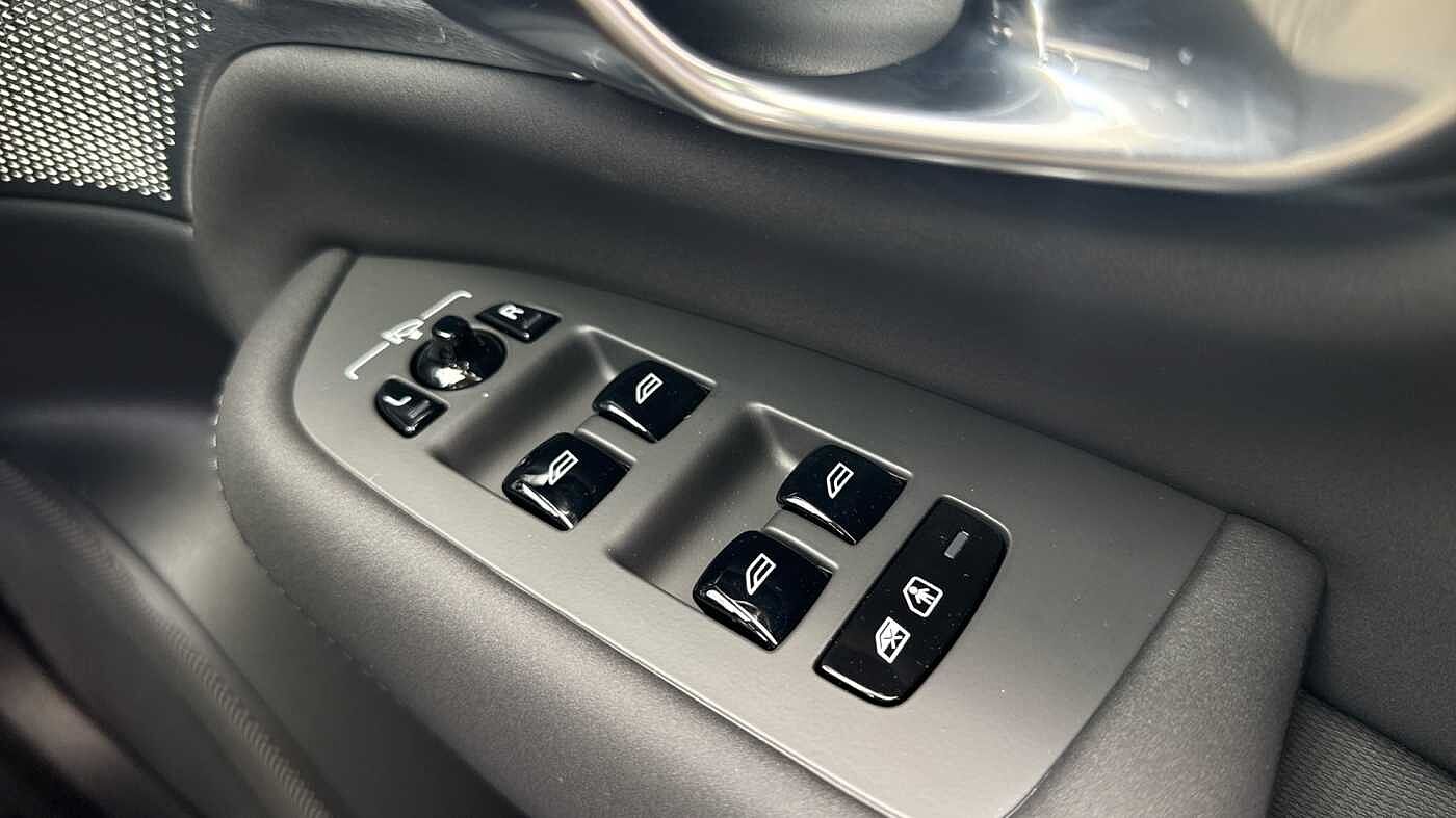 Used Volvo XC90 2025 for sale - 78035941: Photo 24