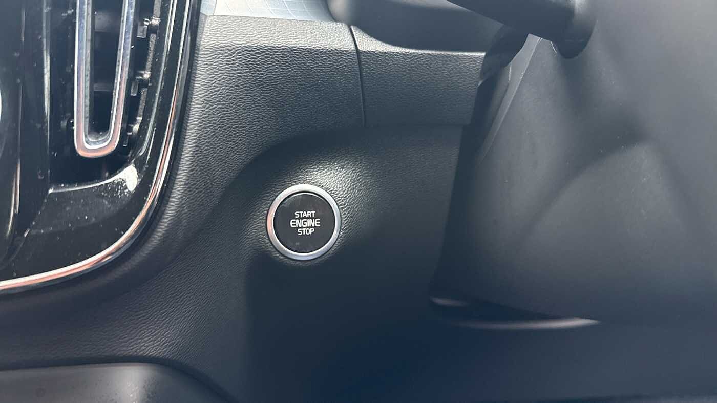 Used Volvo XC40 2025 for sale - 78035949: Photo 27