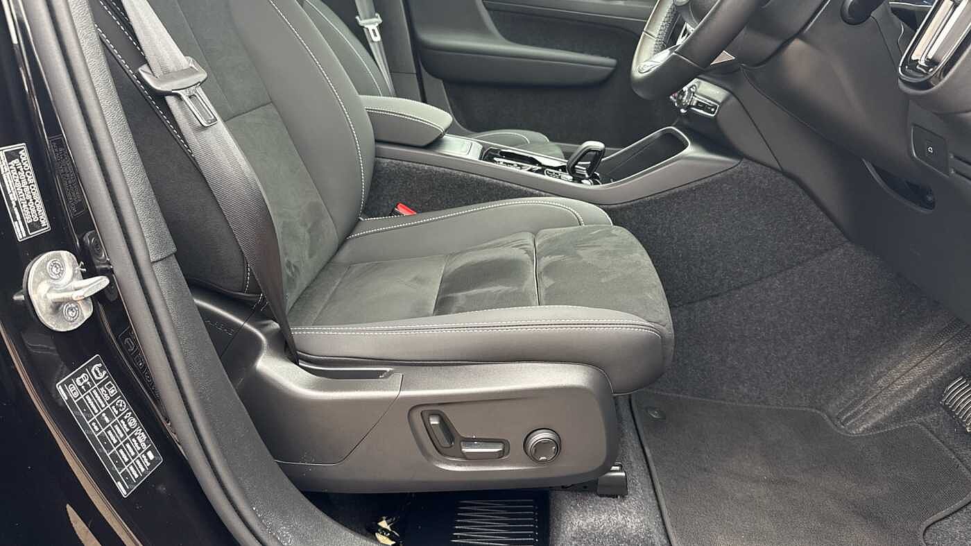 Used Volvo XC40 2025 for sale - 78035949: Photo 30