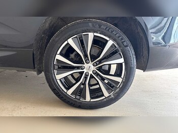 Used Volvo XC60 2025 for sale - 78328854: Photo