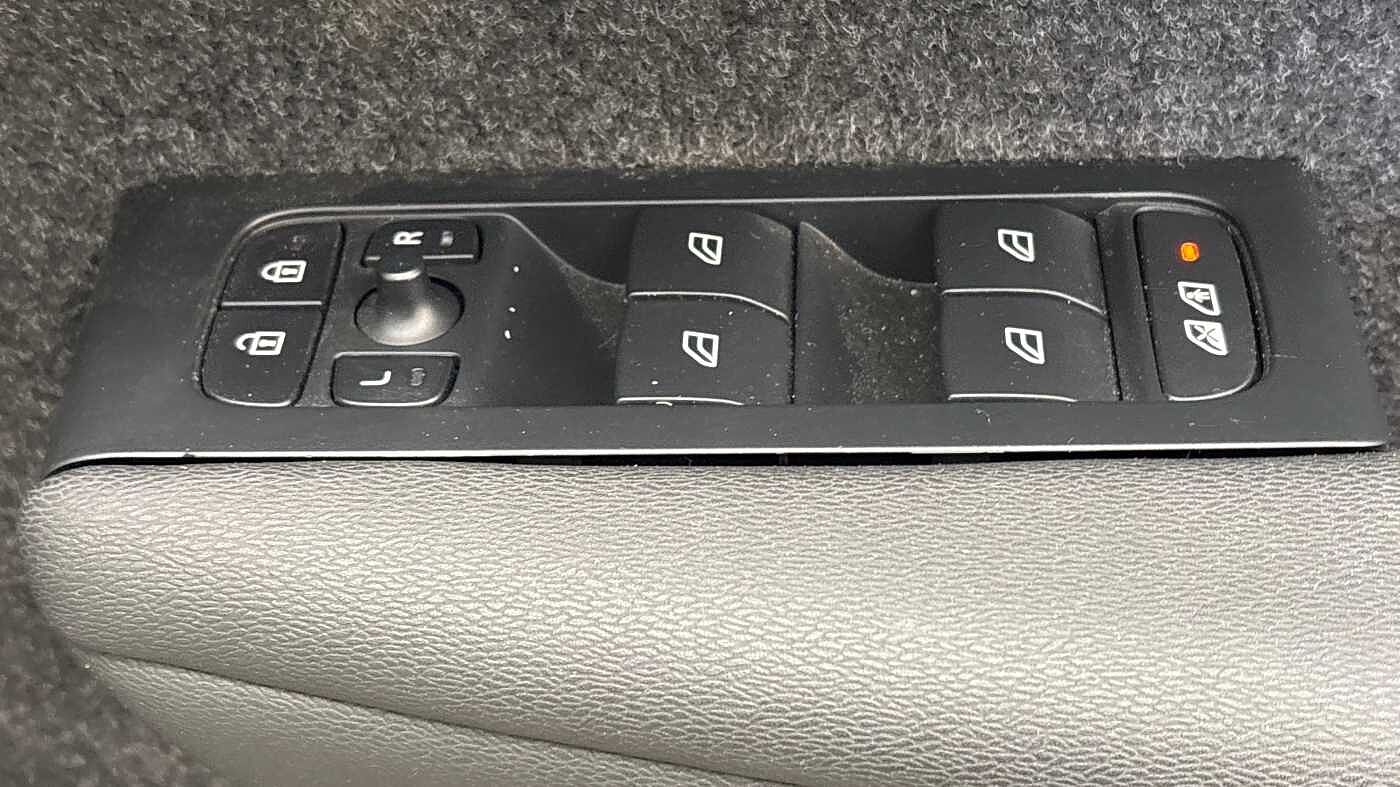 Used Volvo XC40 2023 for sale - 78035962: Photo 25