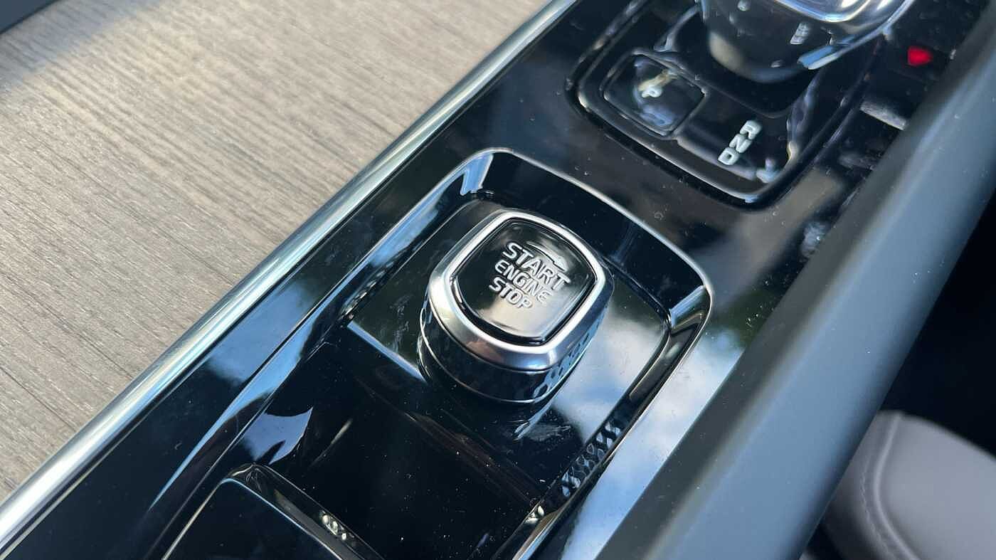 Used Volvo XC60 2025 for sale - 78035939: Photo 30