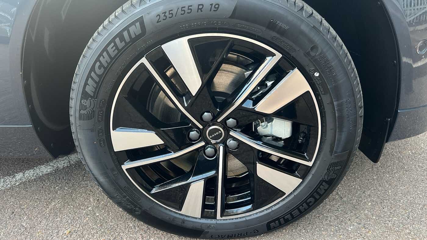 Used Volvo XC60 2025 for sale - 78035939: Photo 41