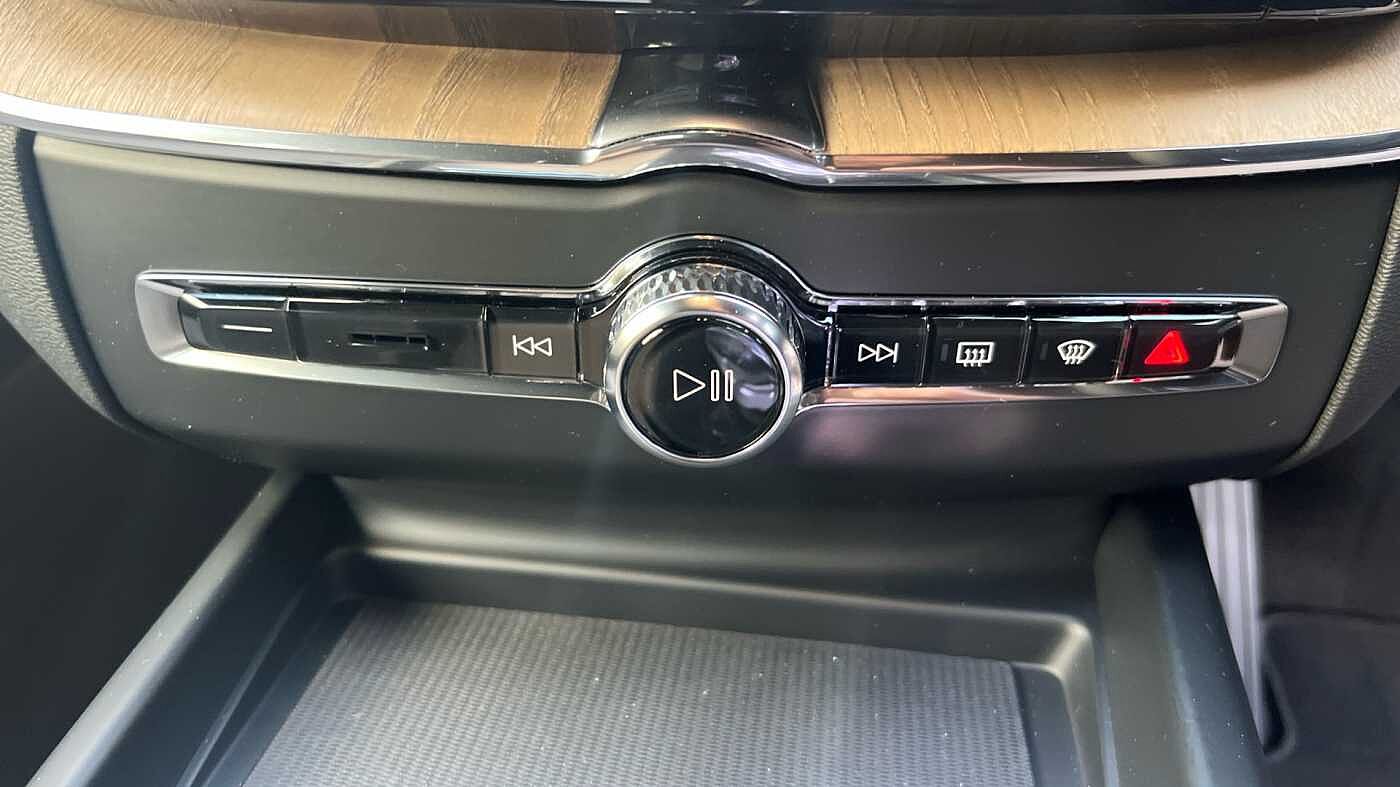 Used Volvo XC60 2025 for sale - 78035939: Photo 47