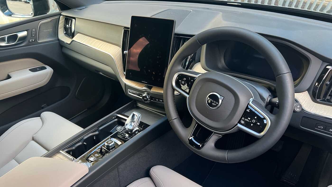 Used Volvo XC60 2025 for sale - 78035939: Photo 5