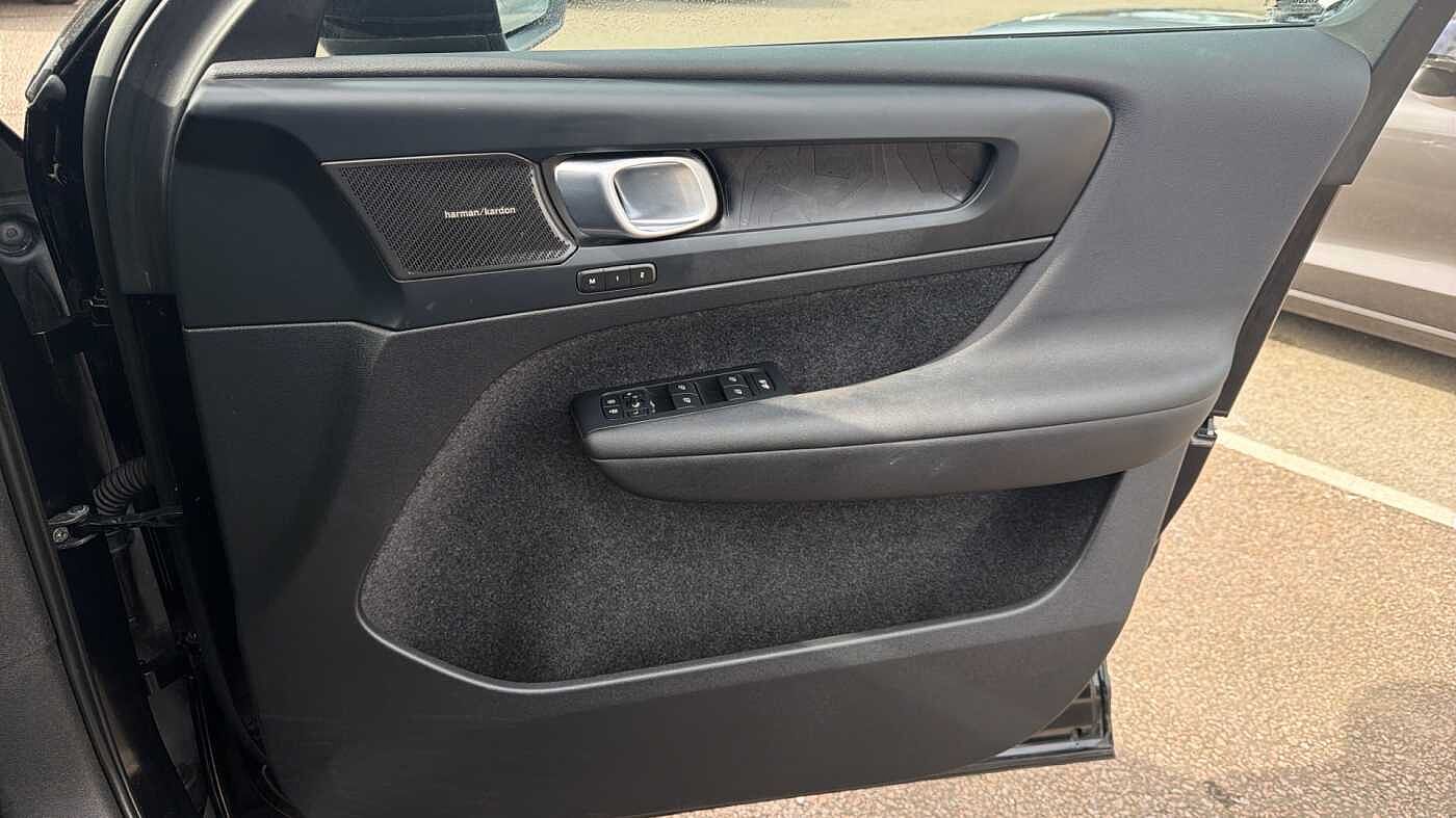 Used Volvo XC40 2022 for sale - 78035965: Photo 28