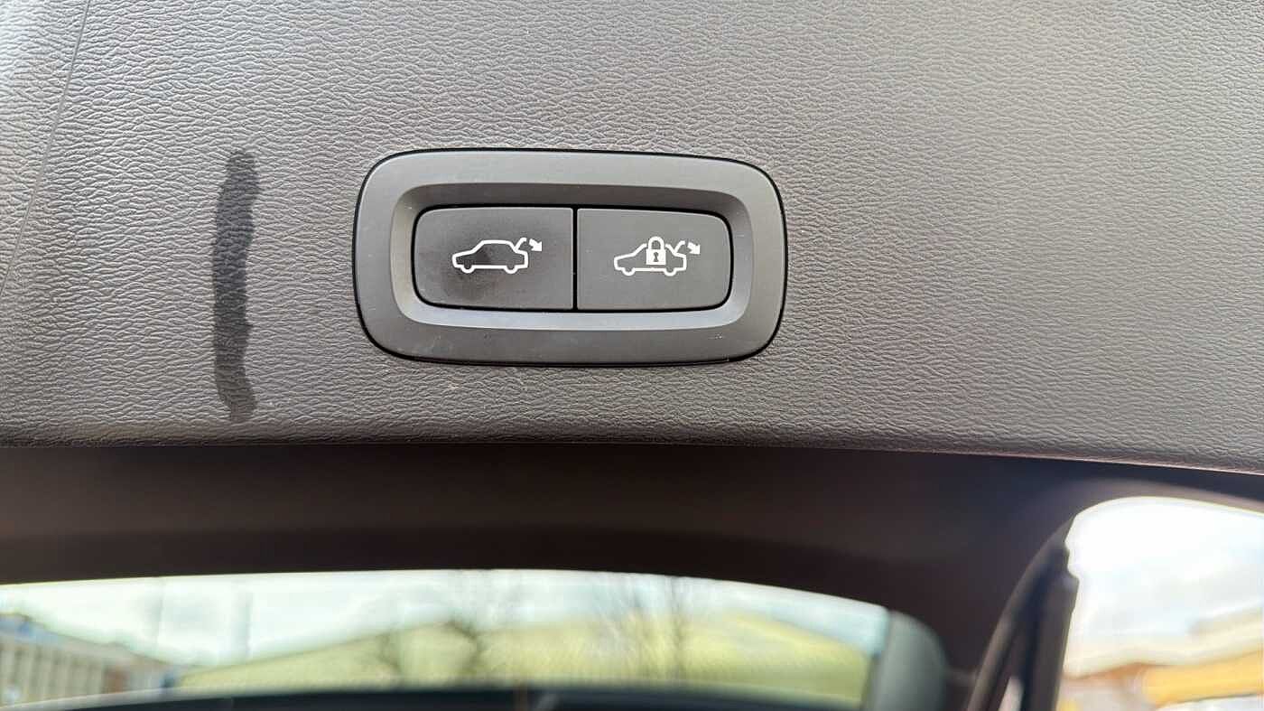 Used Volvo XC40 2022 for sale - 78035965: Photo 34