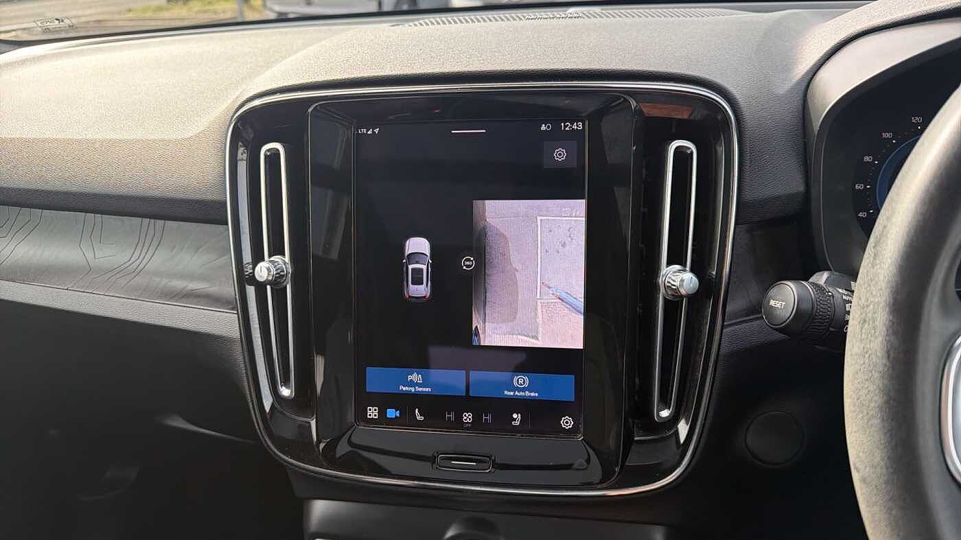 Used Volvo XC40 2022 for sale - 78035965: Photo 42