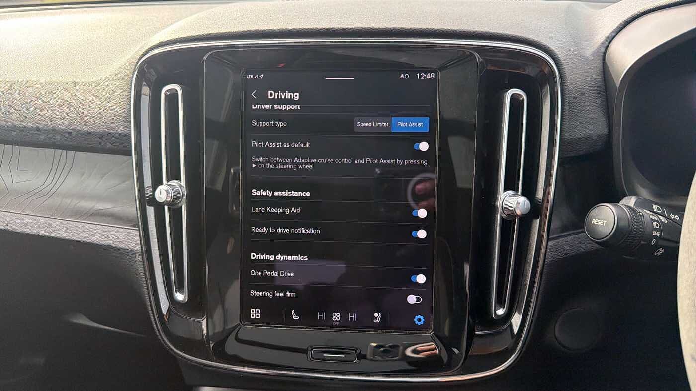 Used Volvo XC40 2022 for sale - 78035965: Photo 47