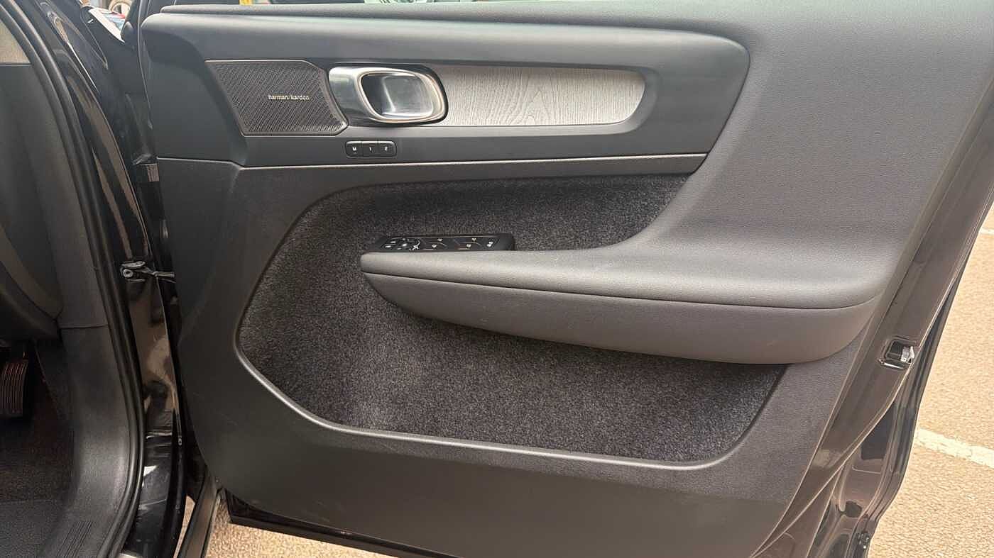 Used Volvo XC40 2025 for sale - 78035954: Photo 29