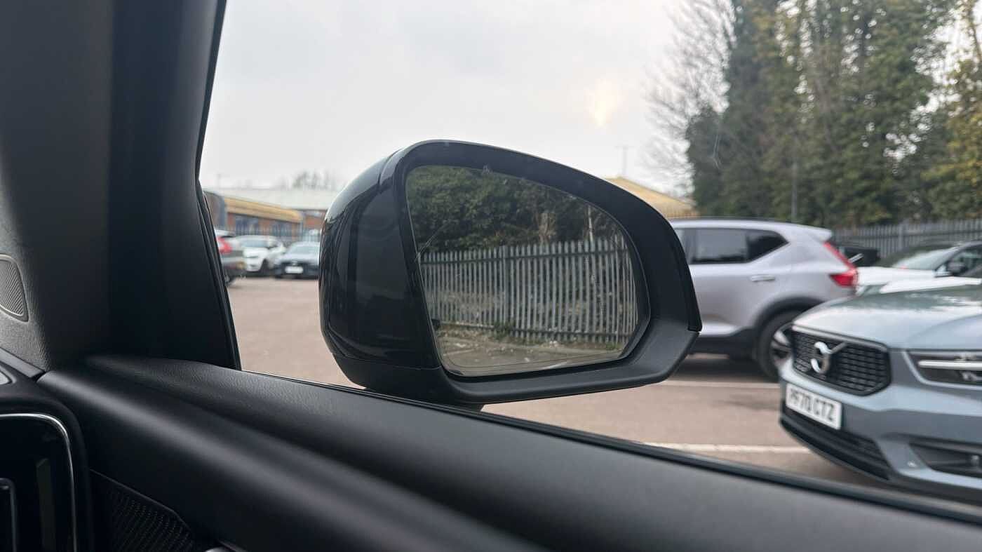 Used Volvo XC40 2025 for sale - 78035954: Photo 32