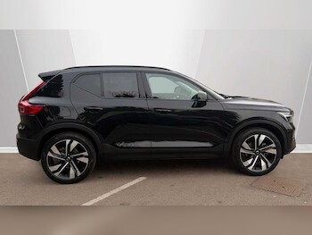 Used Volvo XC40 2025 for sale - 78035954: Photo