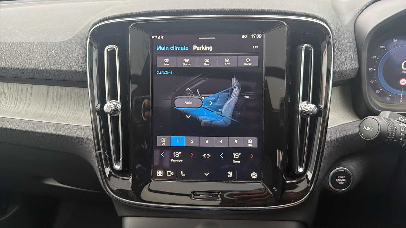 Used Volvo XC40 2025 for sale - 78035954: Photo 46