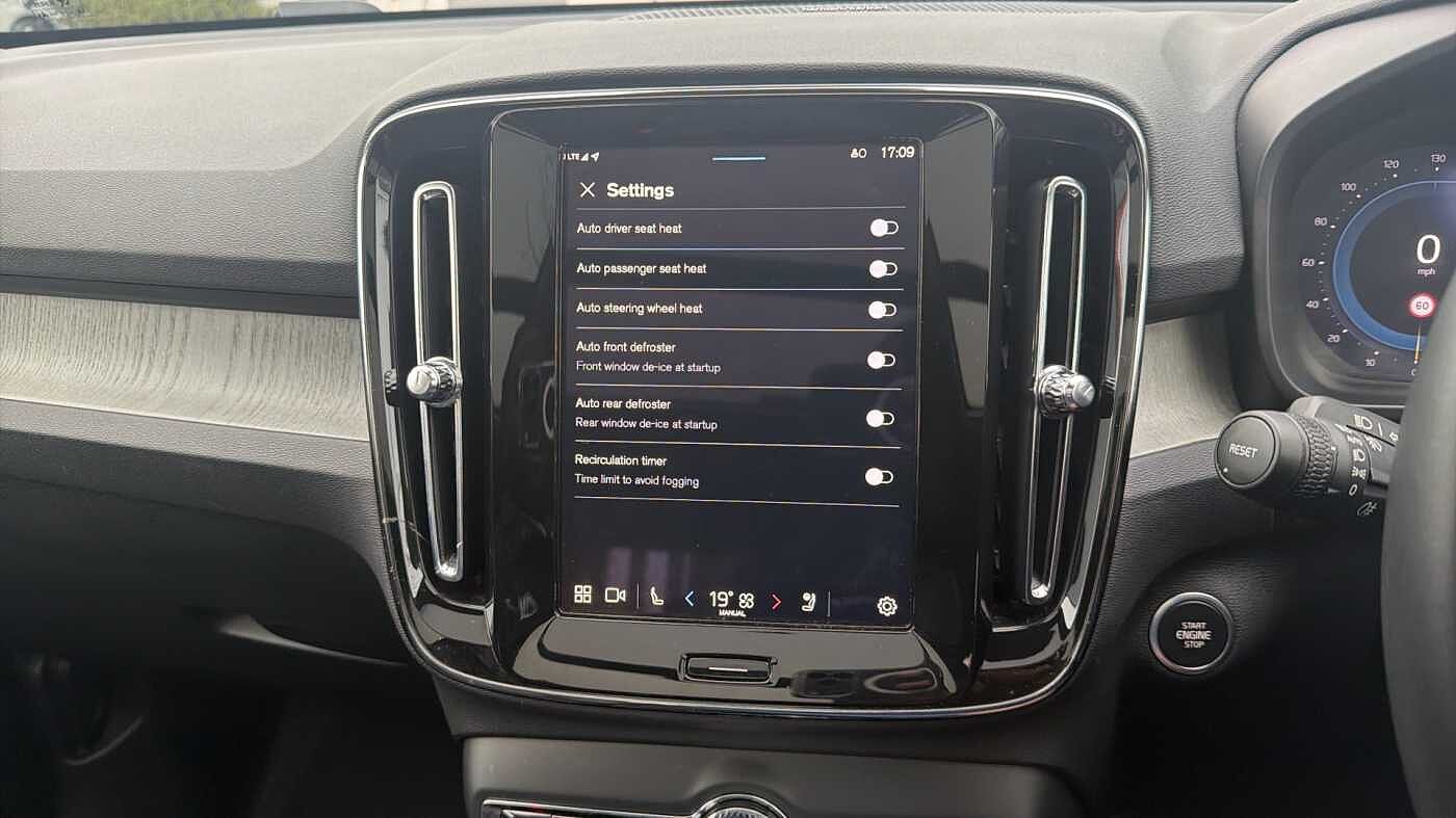 Used Volvo XC40 2025 for sale - 78035954: Photo 48