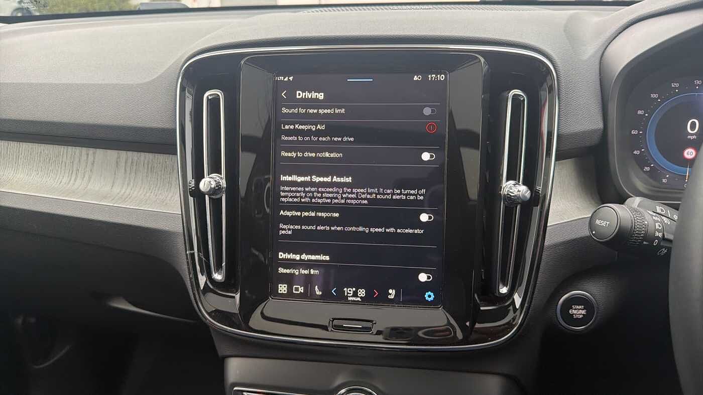 Used Volvo XC40 2025 for sale - 78035954: Photo 52