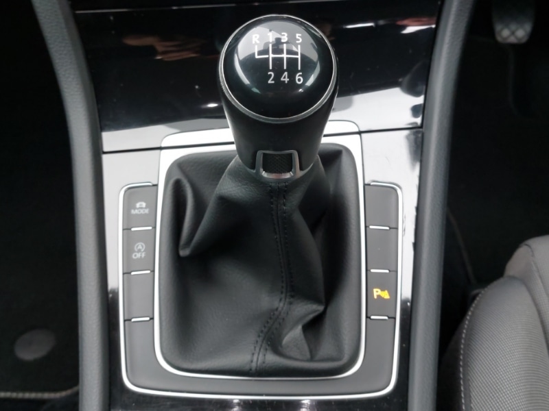 Used Volkswagen Golf 2018 for sale - 76410953: Photo 10