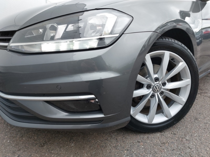 Used Volkswagen Golf 2018 for sale - 76410953: Photo 9