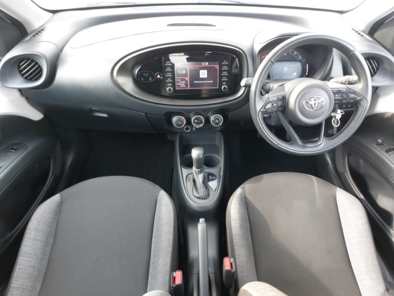 Used Toyota Aygo X 2023 for sale - 77750640: Photo 2