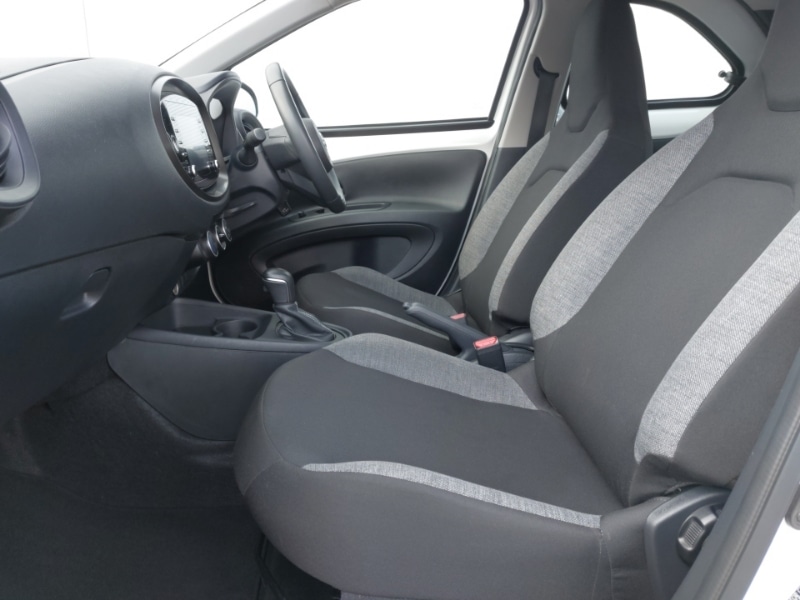 Used Toyota Aygo X 2023 for sale - 77750640: Photo 5