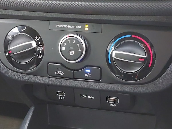Used Hyundai i10 2024 for sale - 76130255: Photo 15