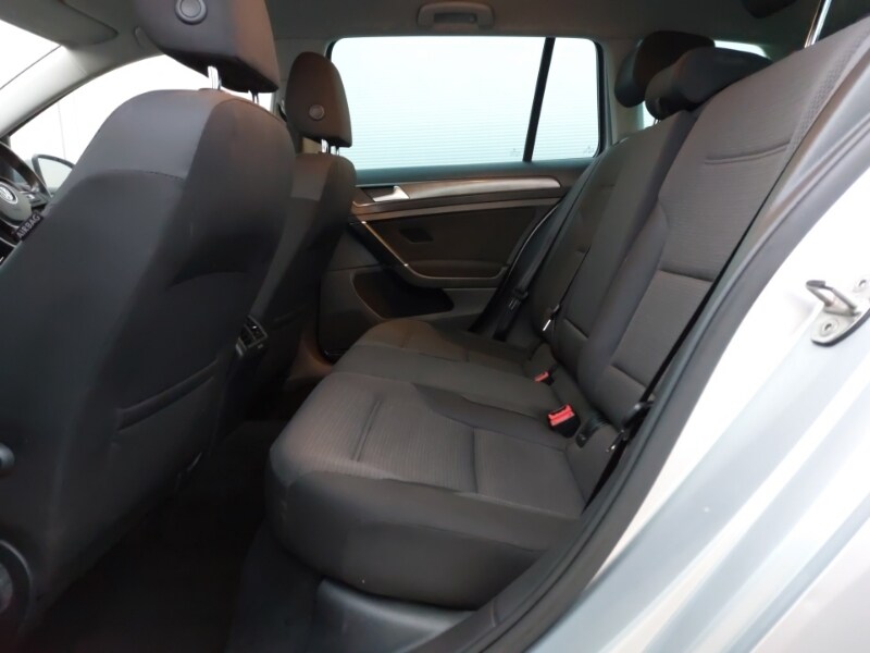 Used Volkswagen Golf 2019 for sale - 77201866: Photo 6