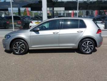 Used Volkswagen Golf 2019 for sale - 74787235: Photo