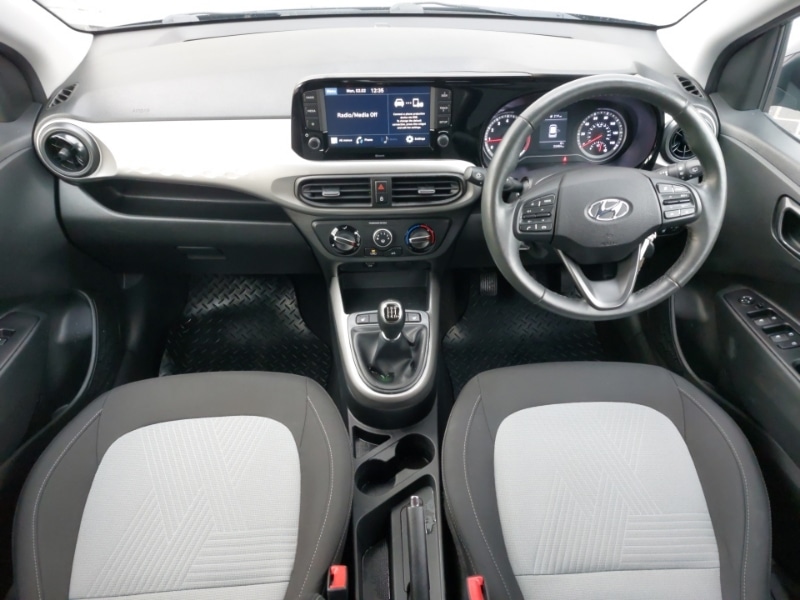 Used Hyundai i10 2021 for sale - 77404893: Photo 2